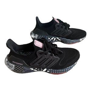 Adidas ULTRABOOST 22 GW6914 Women's Running Shoes Size 8- LIMITED EDITION-Sold